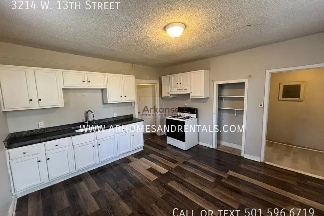 3214 W 13th St - View 4