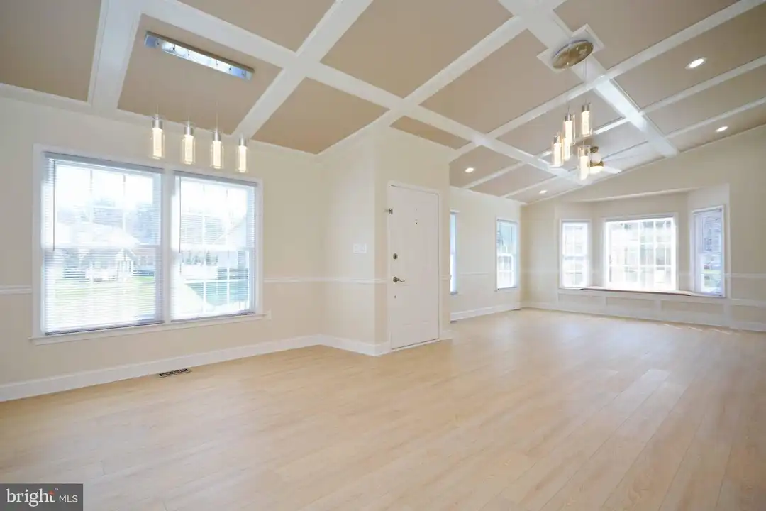 2501 Eastern Point Ct - View 2