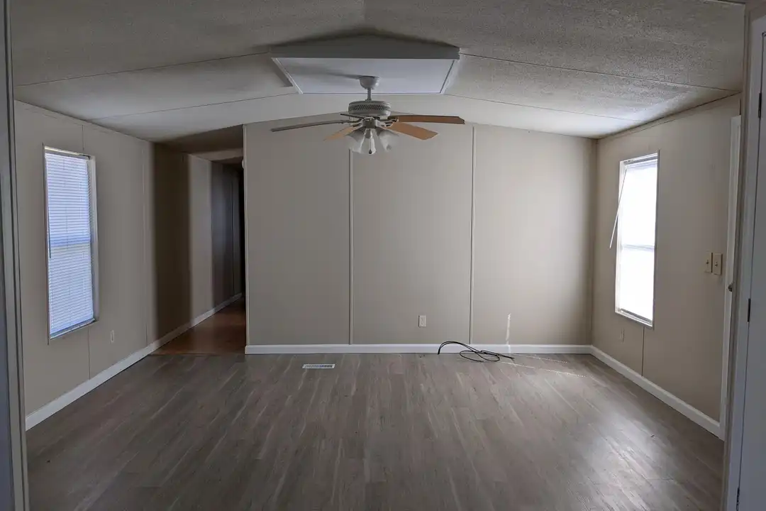 415 Green Oak Rd unit 9 – photo 1 of 14