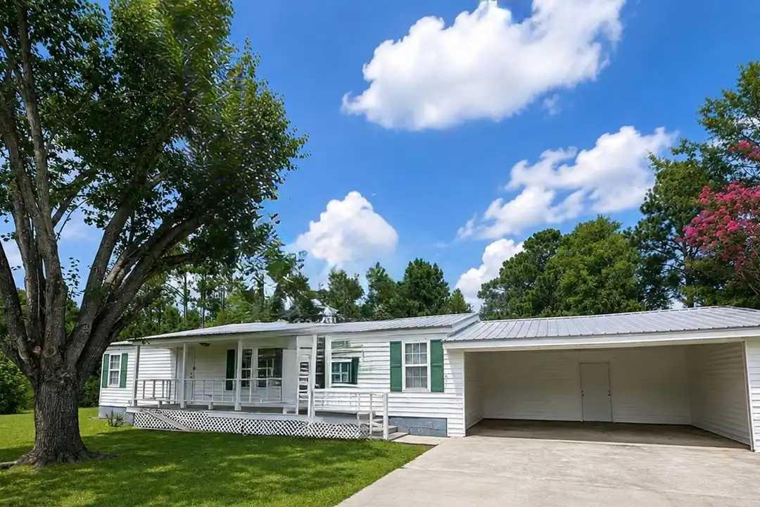 611 Ryan Dr – photo 1
