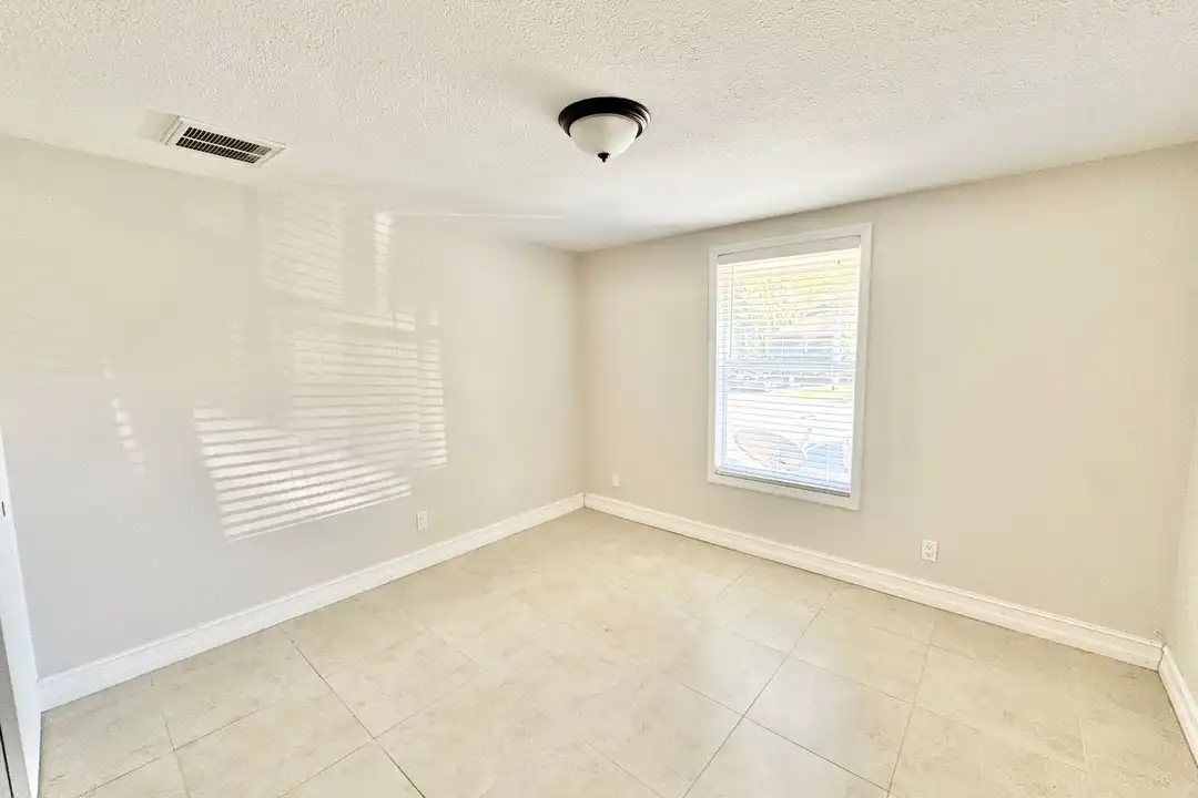 5389 Treetops Dr - View 6