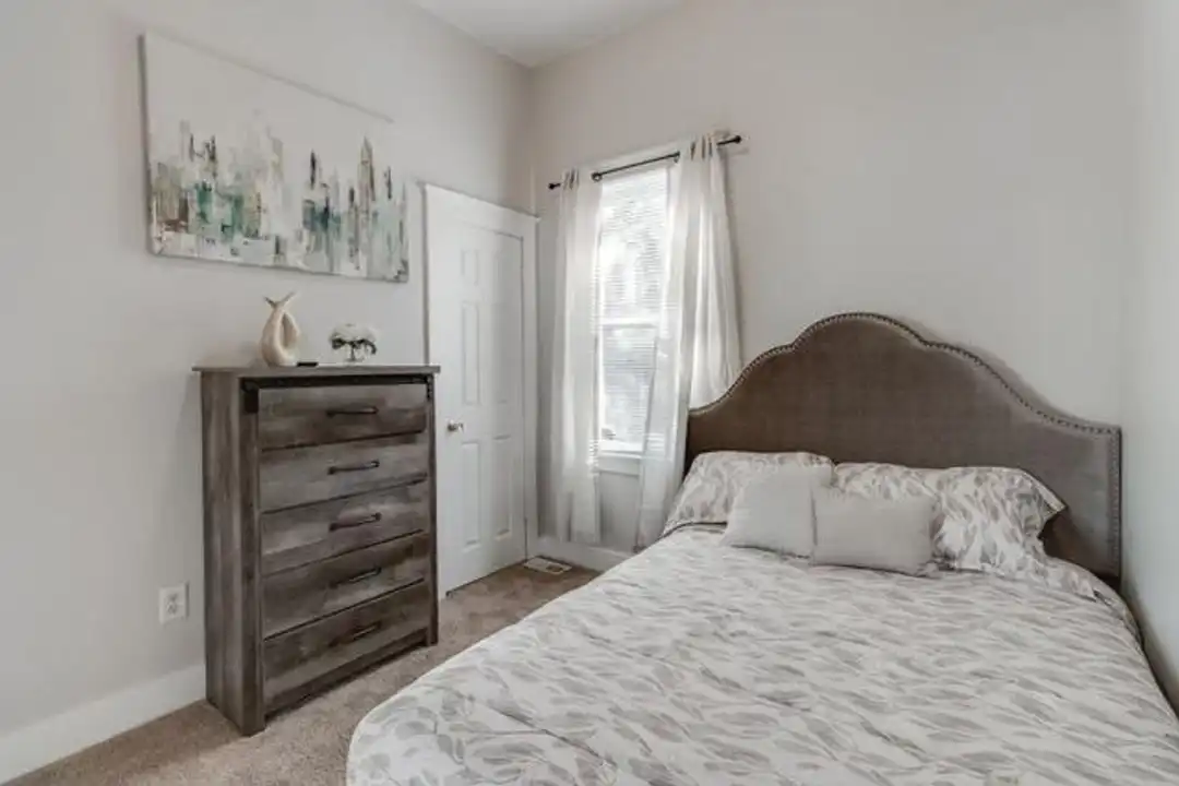 1113 Olympia Ave unit Unit B - View 5