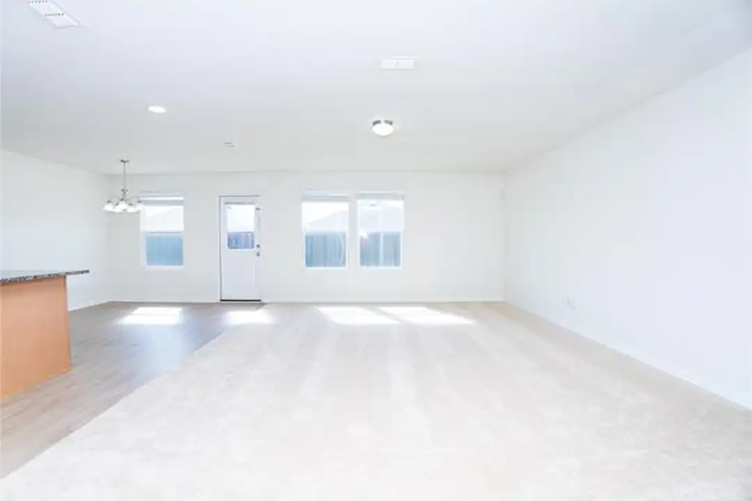 3116 Montserrat Creek Dr - View 2