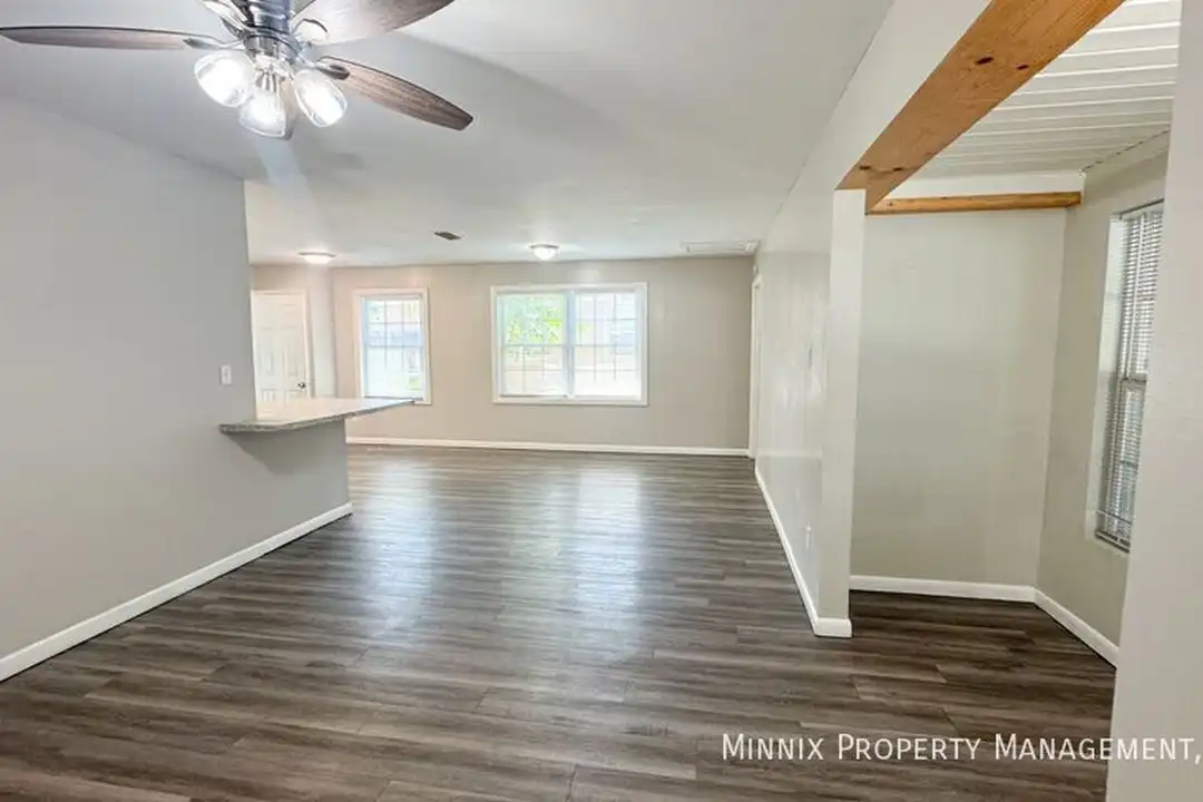 House in Lubbock - View 5