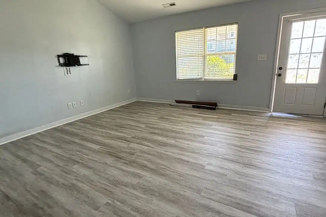 204 Misty Cove Ct - View 5