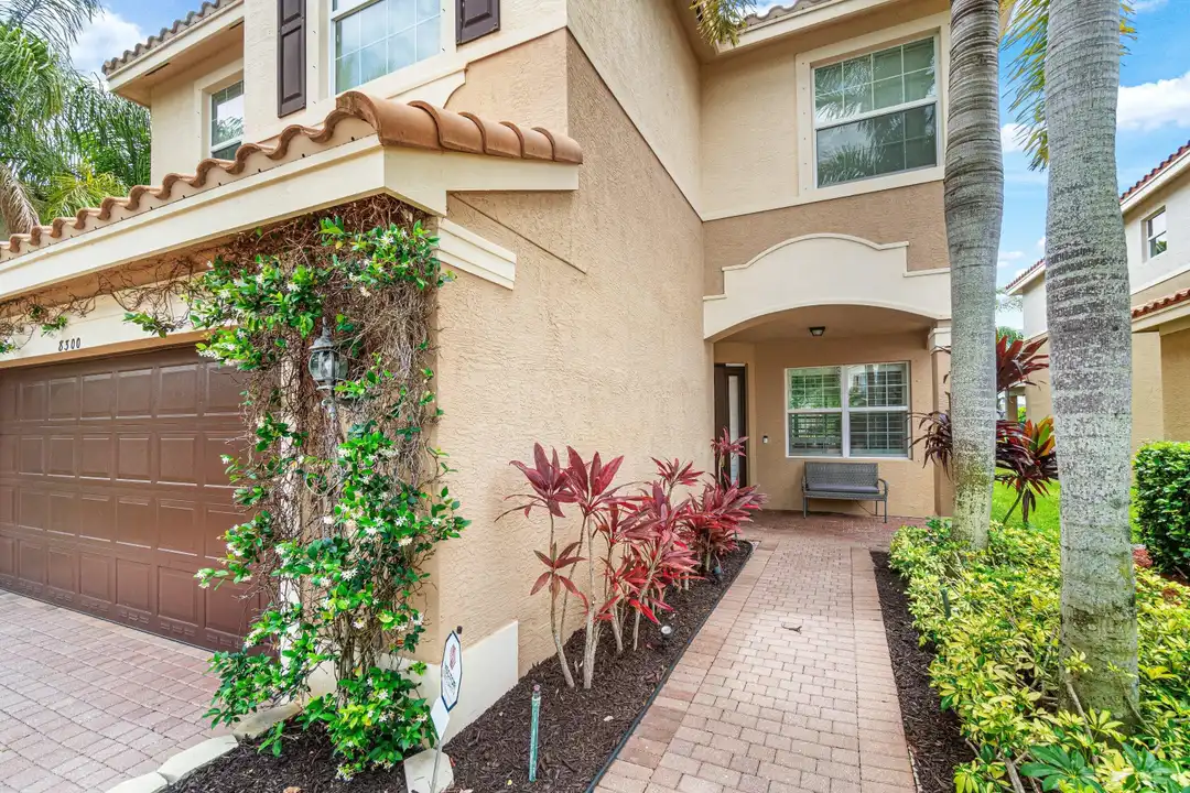 8300 Calabria Lakes Drive - View 4