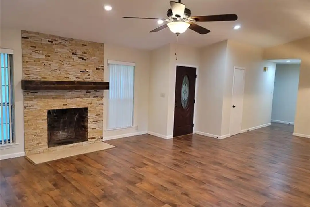 629 Perdido Dr - View 2