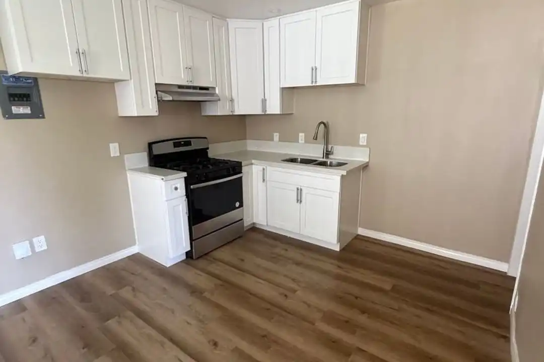 1602 W Juno Ave unit 08-09 - View 2