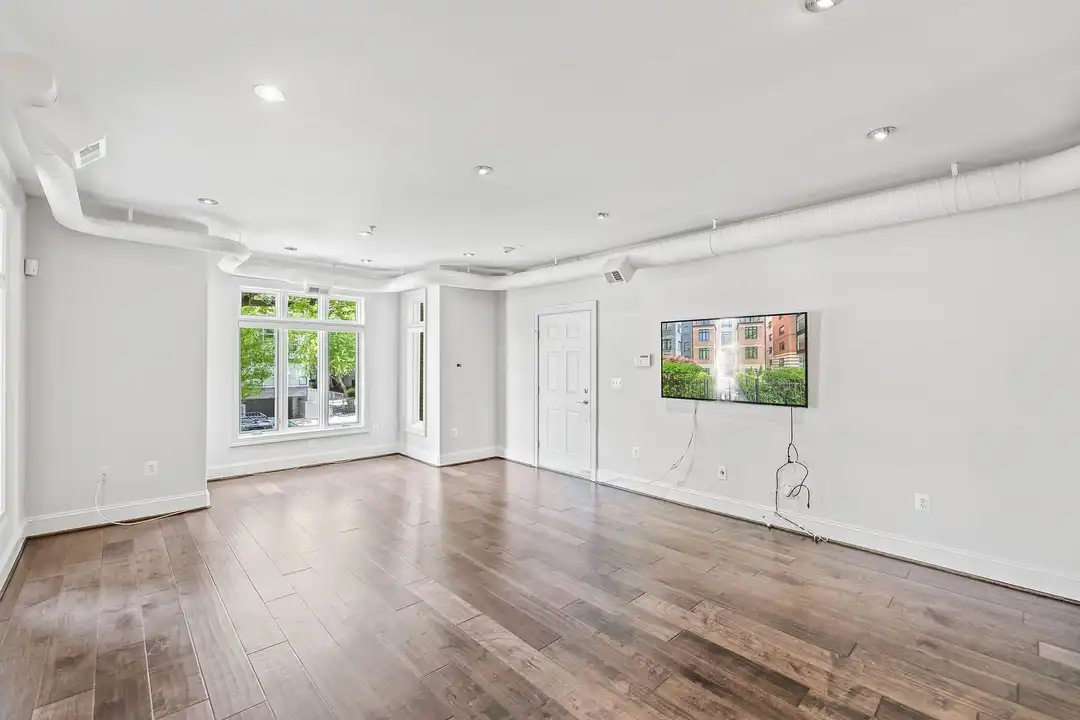 2111 11th St NW unit # 4 - View 3