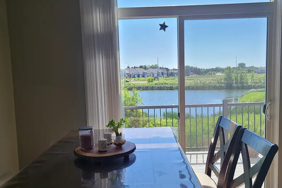 7254 Yellowstone Ct N - View 5