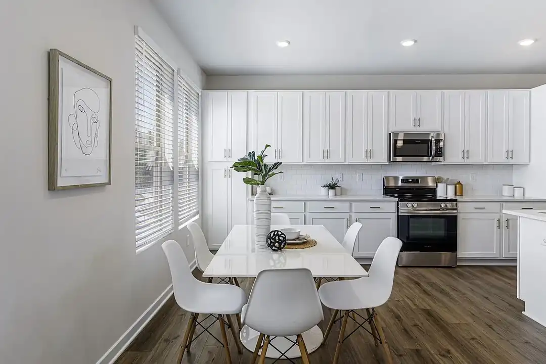 Sunstone Grove – photo 1