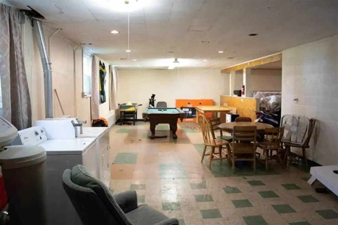 315 N Hickory St - View 3