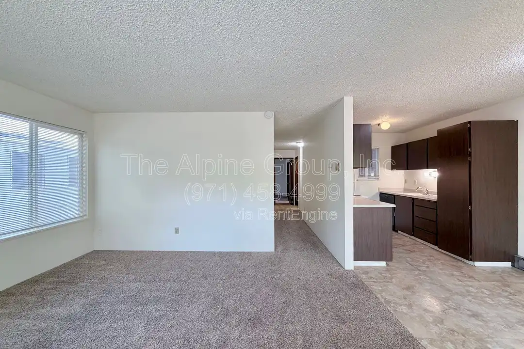 13325 SW 17th St - View 3