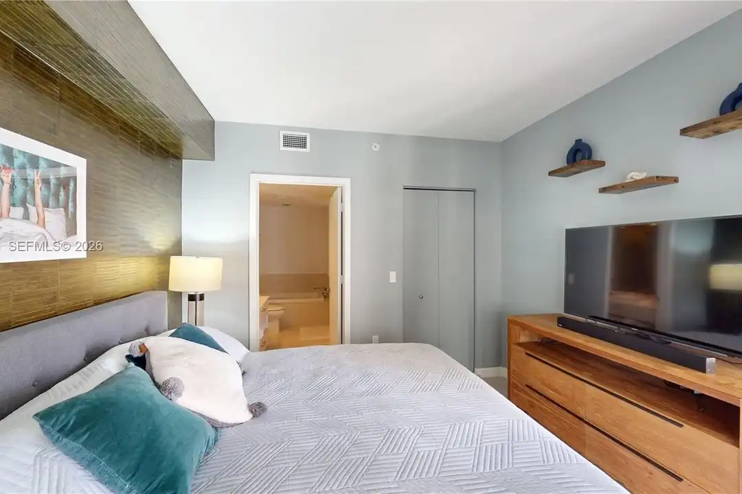 55 SW 9th St #1808 - View 5