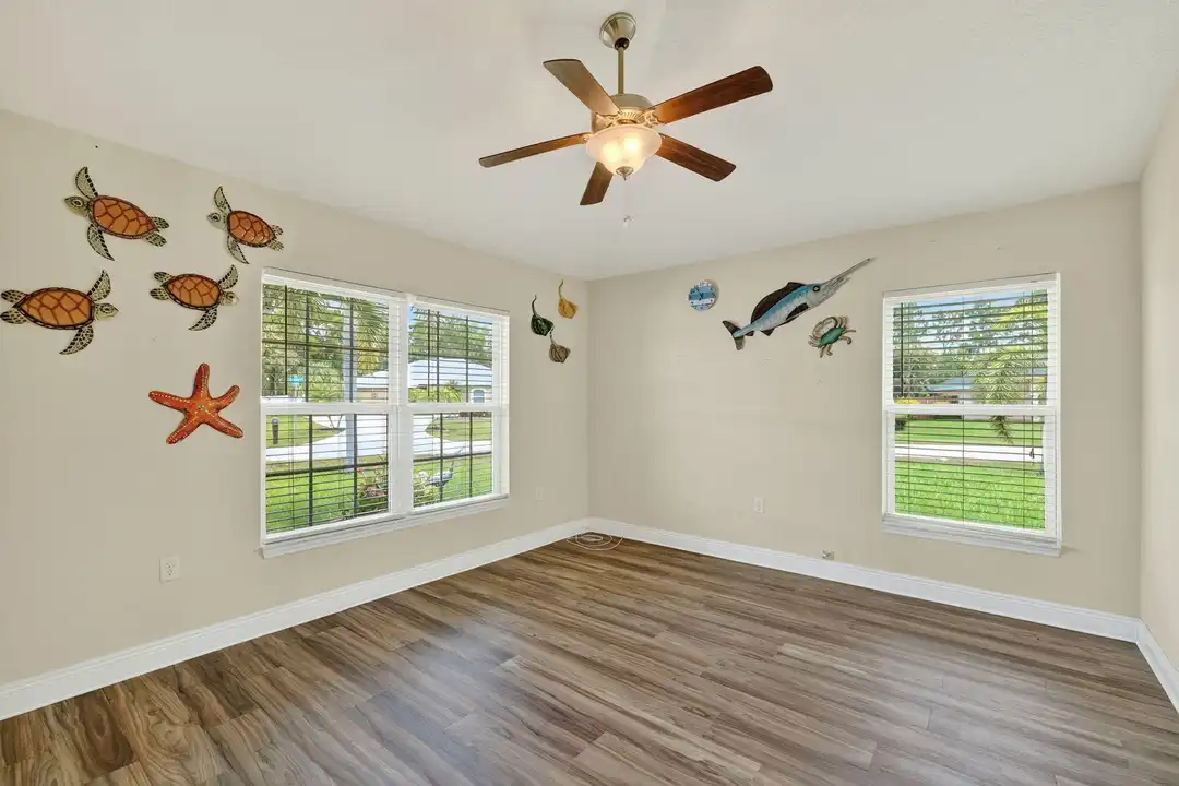 5547 NW Cordrey St - More