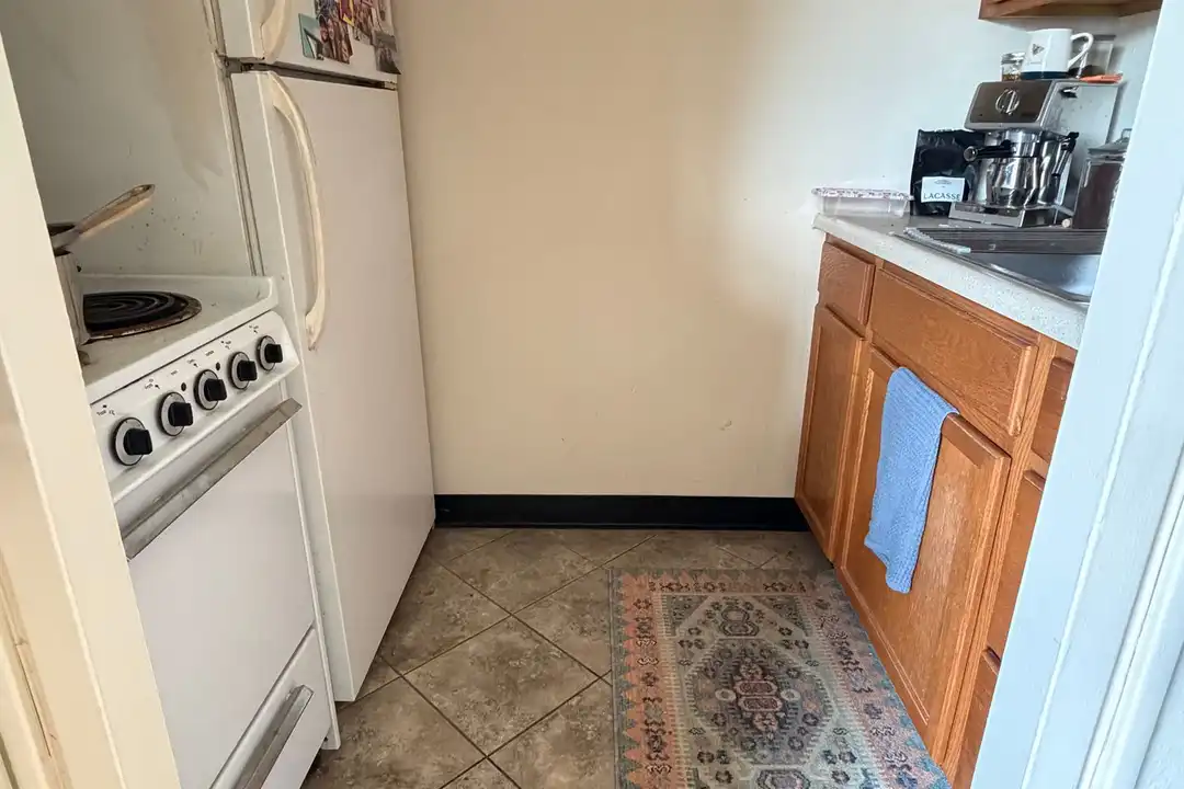 Ellsworth Towers – photo 1