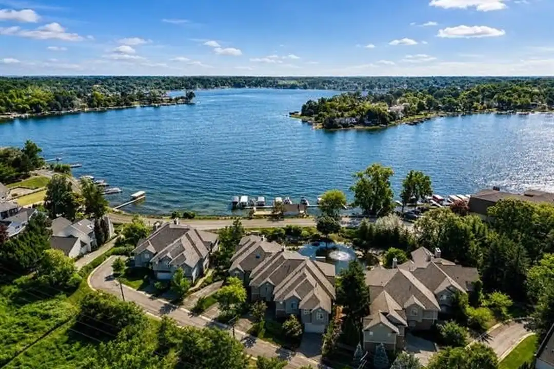 3782 Pine Lake Knoll Dr – photo 1