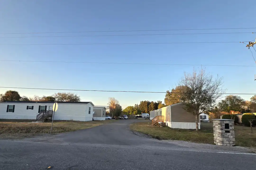 4649 NW 30th St - More
