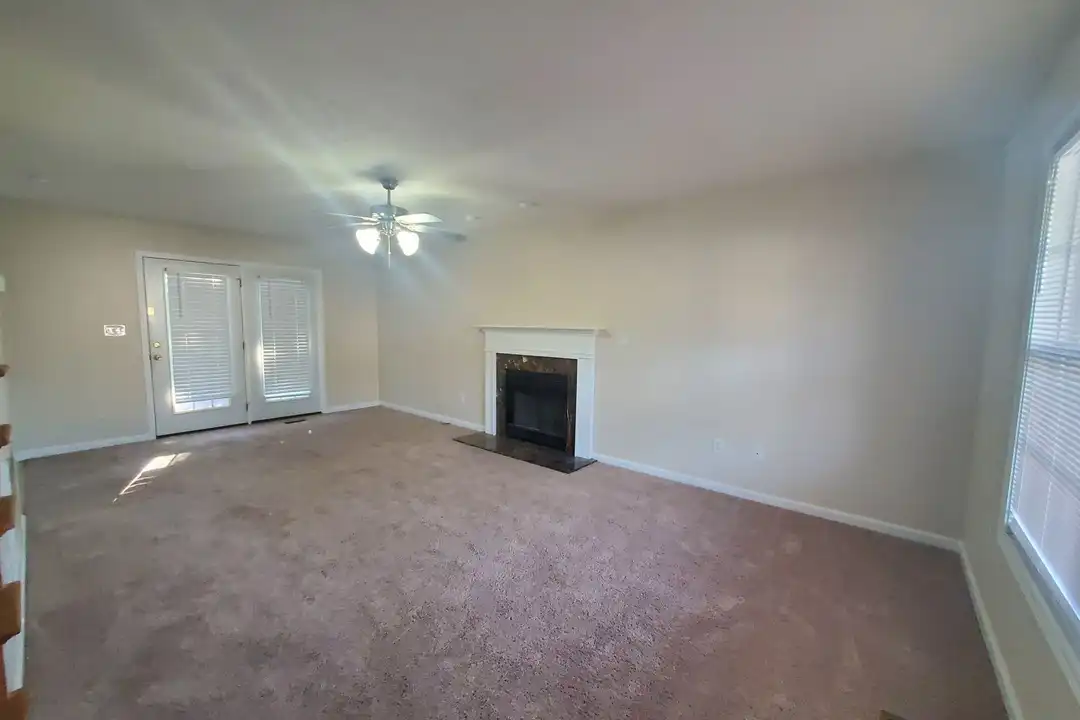 213 Kristin Ave - View 2