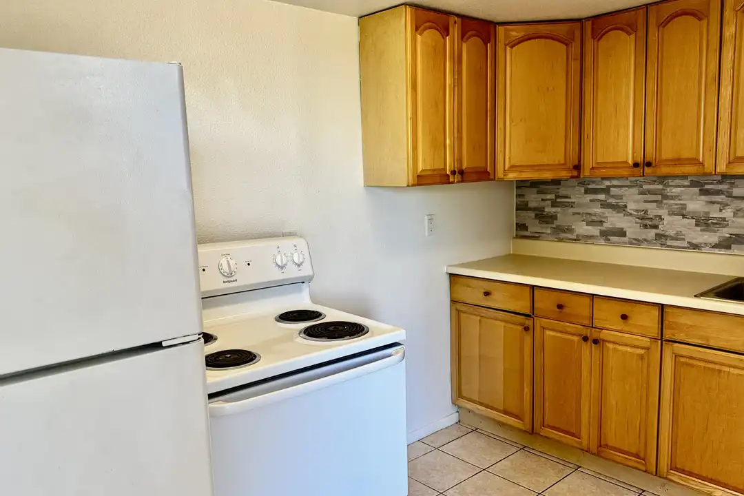 9423 Eucalyptus St unit 2 – photo 1 of 5