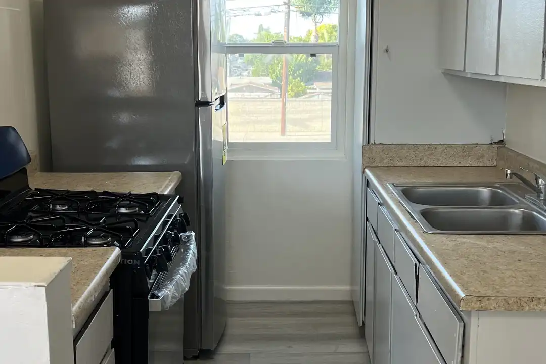 7732 Chapman Ave unit 4 - More