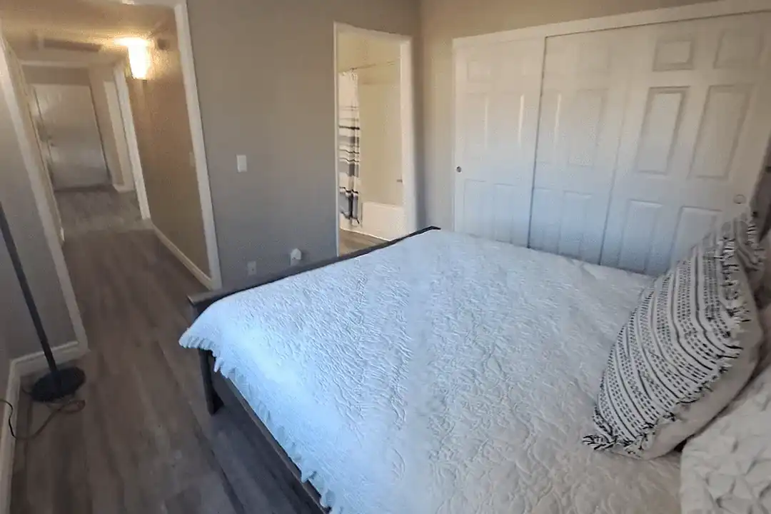 Raintree Apartments – photo 1 of 35