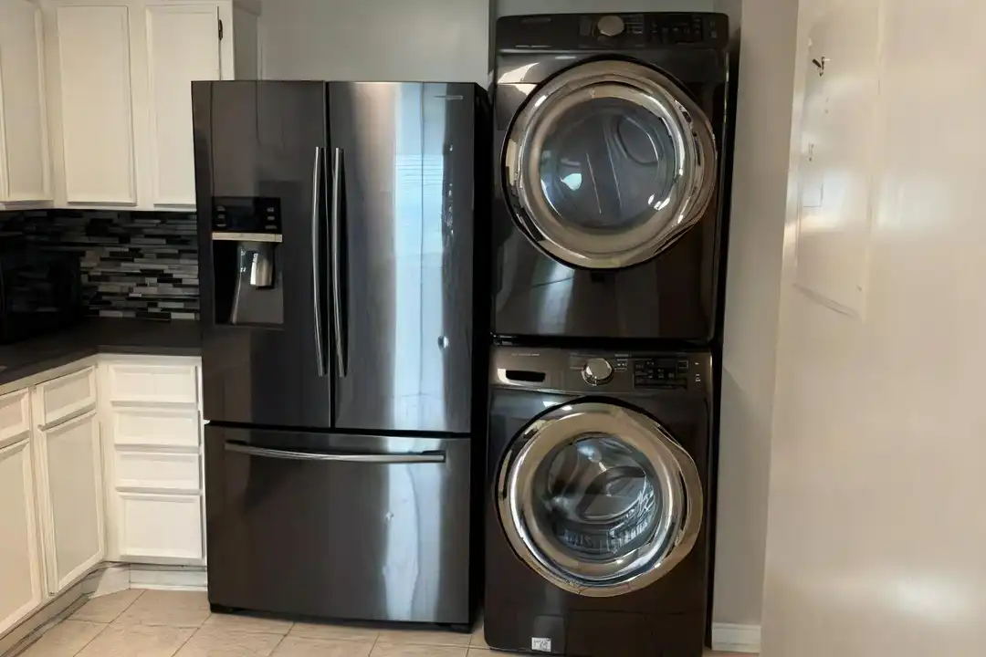 Apartment in Alexandria - View 4