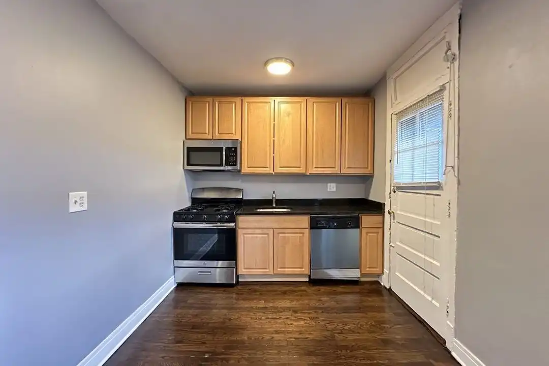 Apartment in Chicago - View 5