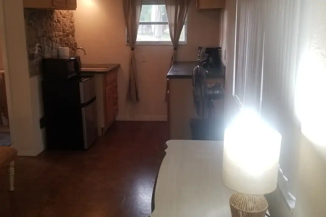 300 Salem Ave NW - View 6
