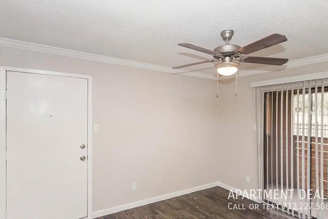 Apartment in Houston, Harris - View 4