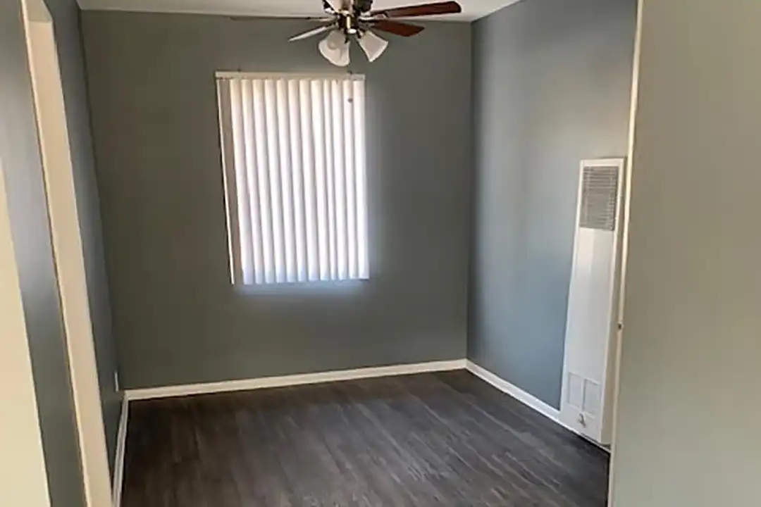 Apartment in Los Angeles, Eagle Rock - View 3