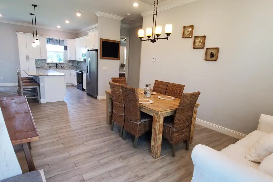 2161 SE Sunflower St - View 3