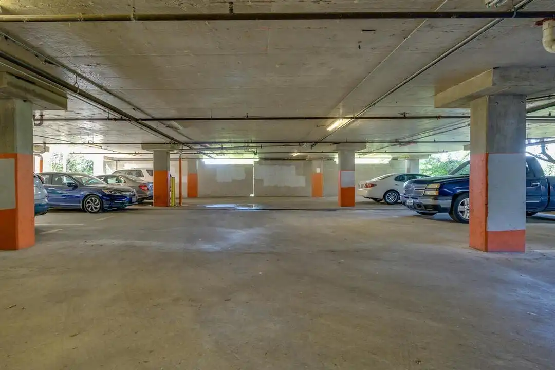 2708 San Pedro St unit 202 - View 4