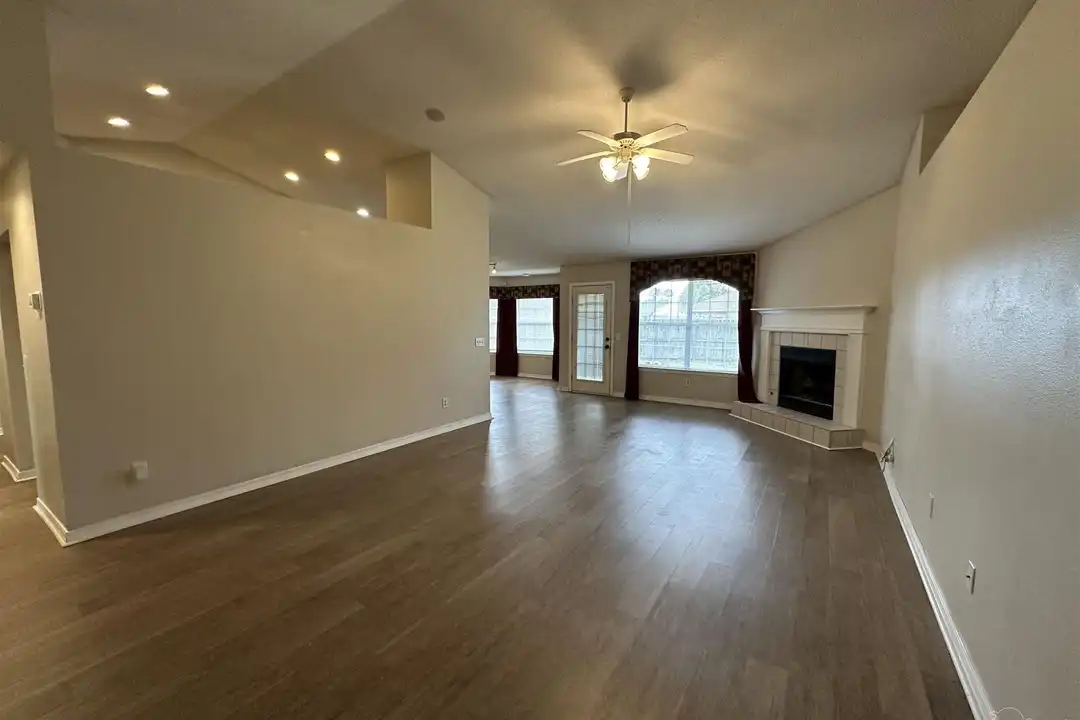 10306 Wailuku Dr - More