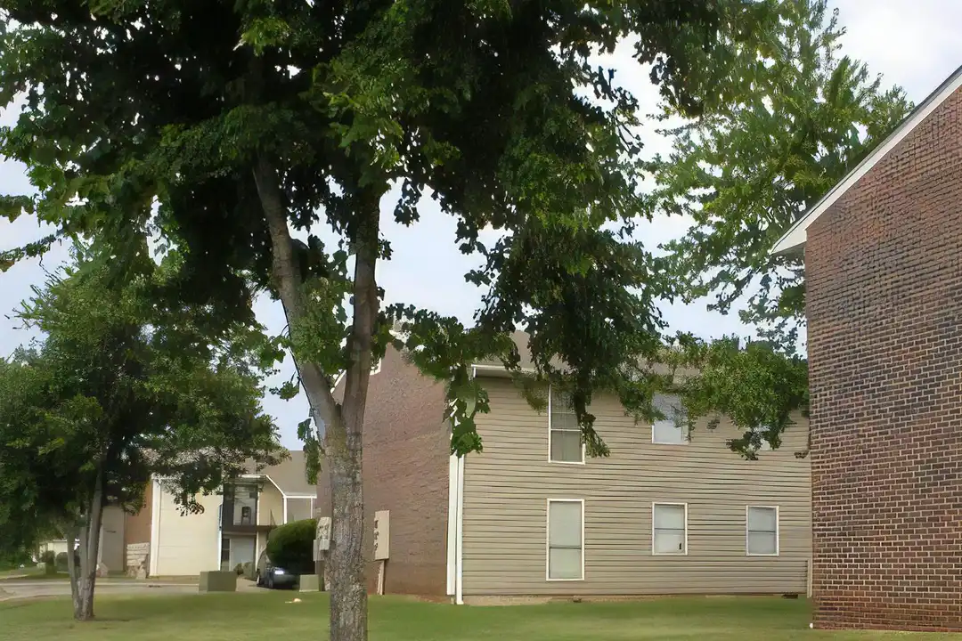 1400 Monroe Ave SW unit 101 – photo 1 of 6
