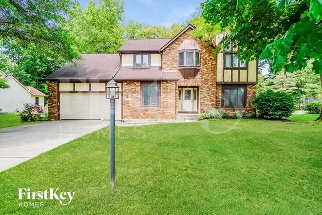 8543 Appleridge Cir – photo 1 of 15