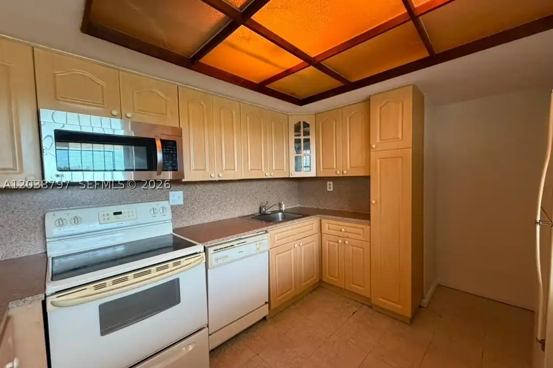 8775 Park Blvd #318 - View 4