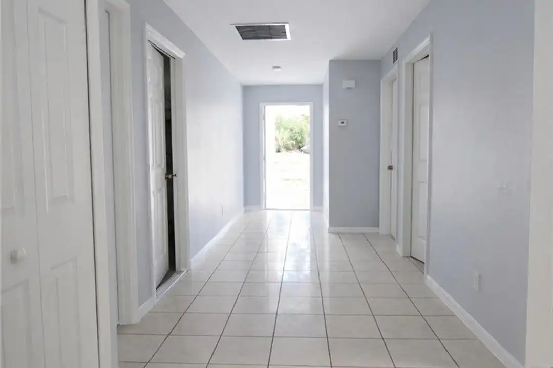 2903 Hightower Ave S - View 4
