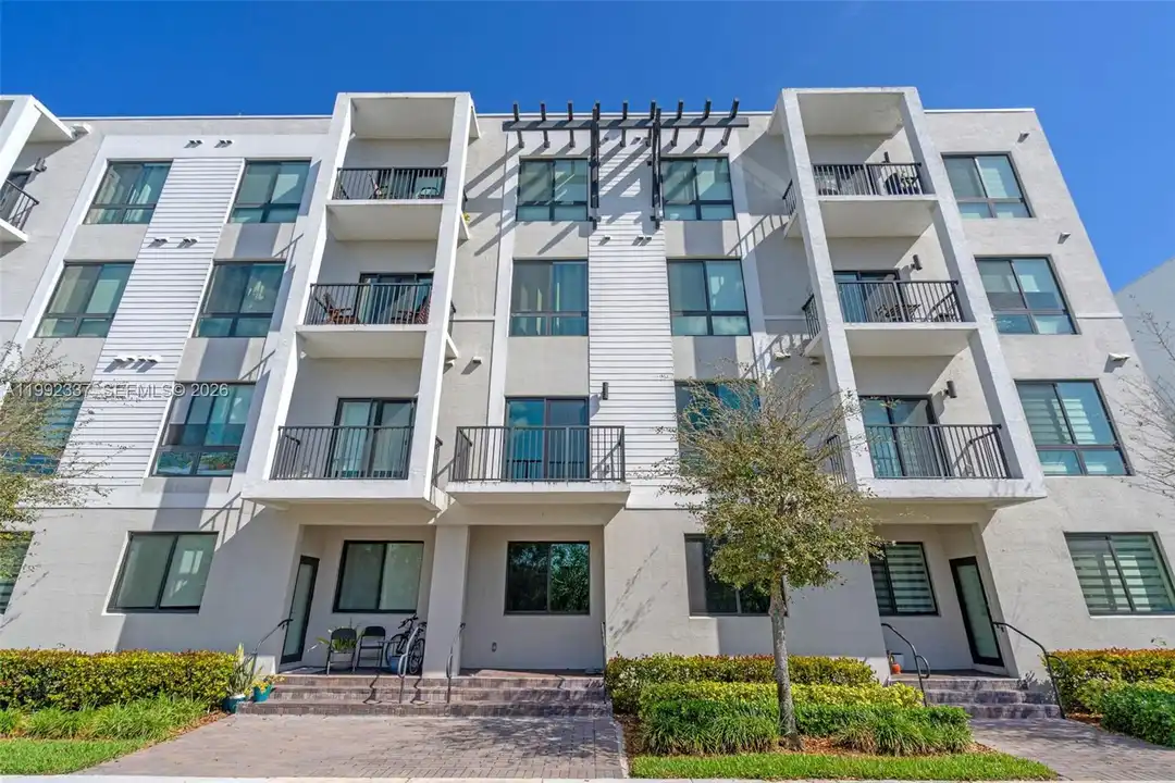 8363 NW 41st St unit 1 - View 5
