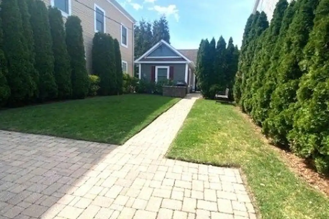 217 Newark Ave - More
