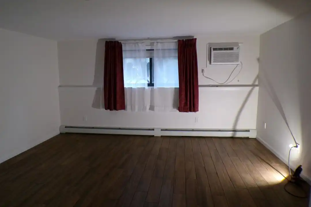 9 Tiffany Rd unit 1 - View 4