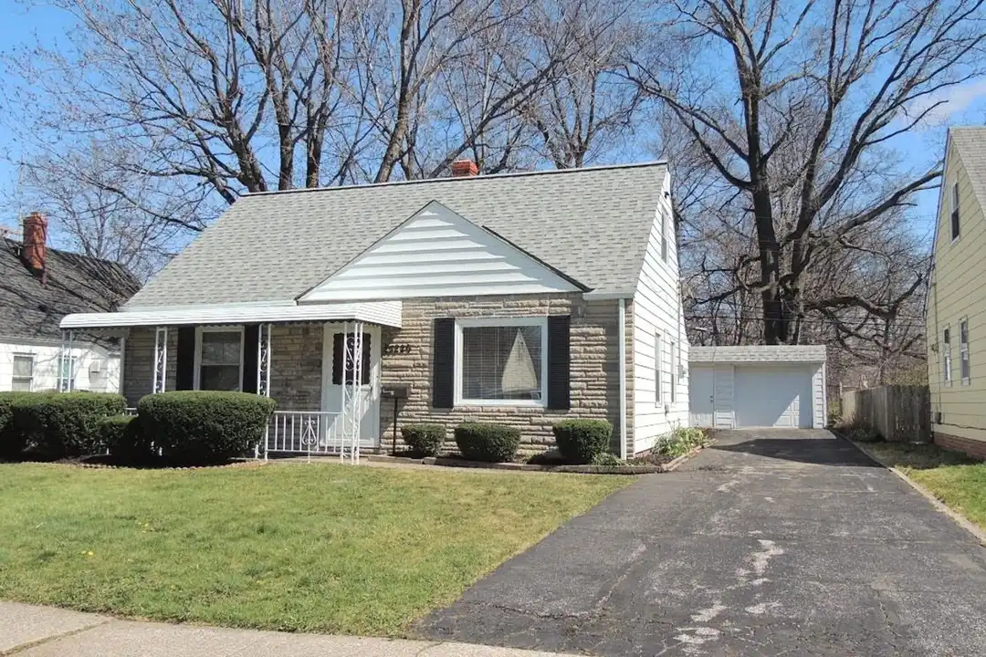 23220 Gay St – photo 1