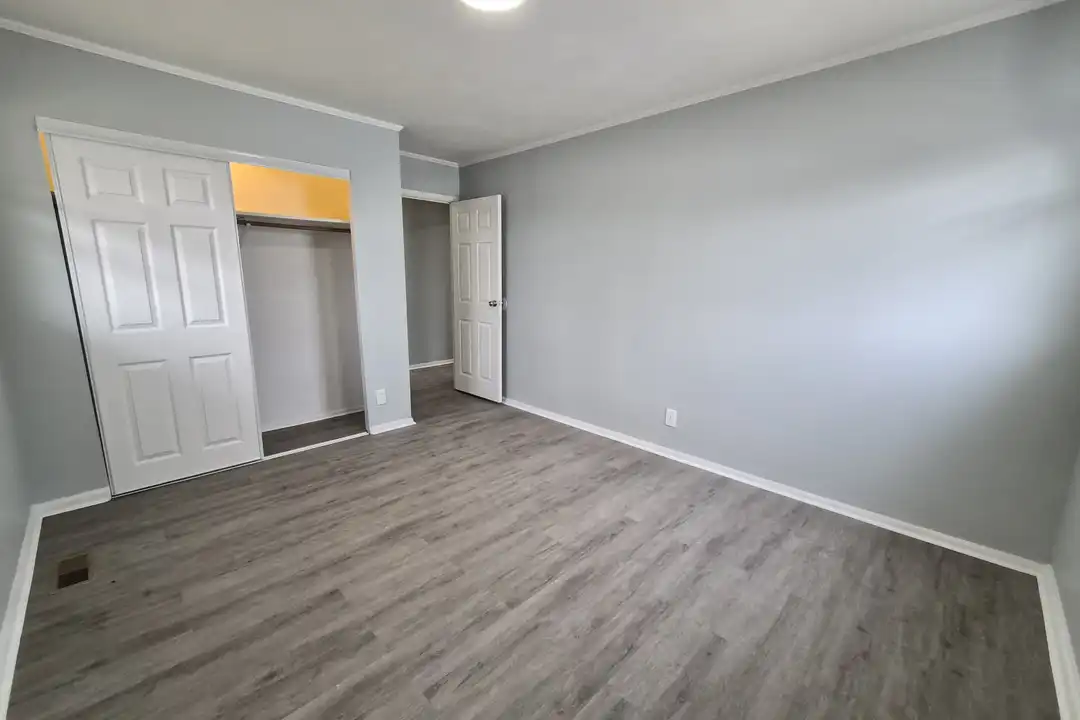 3747 Ireland Dr - View 6