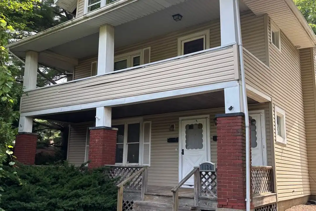 1134 Bellflower Ave NW unit 1 – photo 1