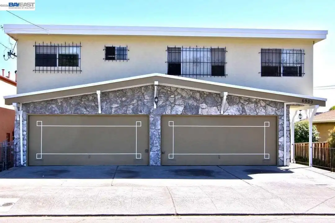 6909 MacArthur Blvd unit Apt A – photo 1