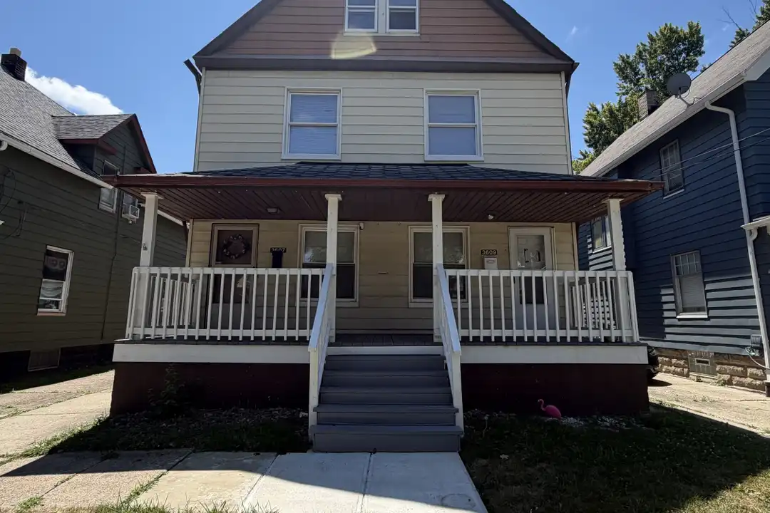 3607 Daisy Ave unit 1 # UP – photo 1