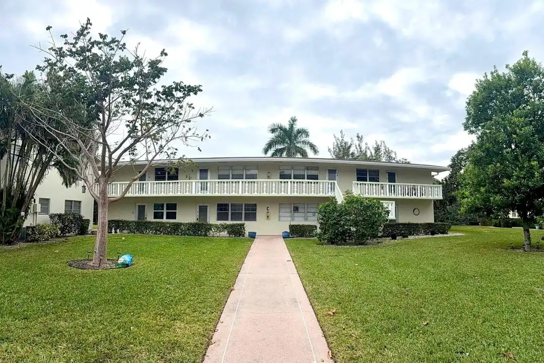 63 Windsor C - View 2