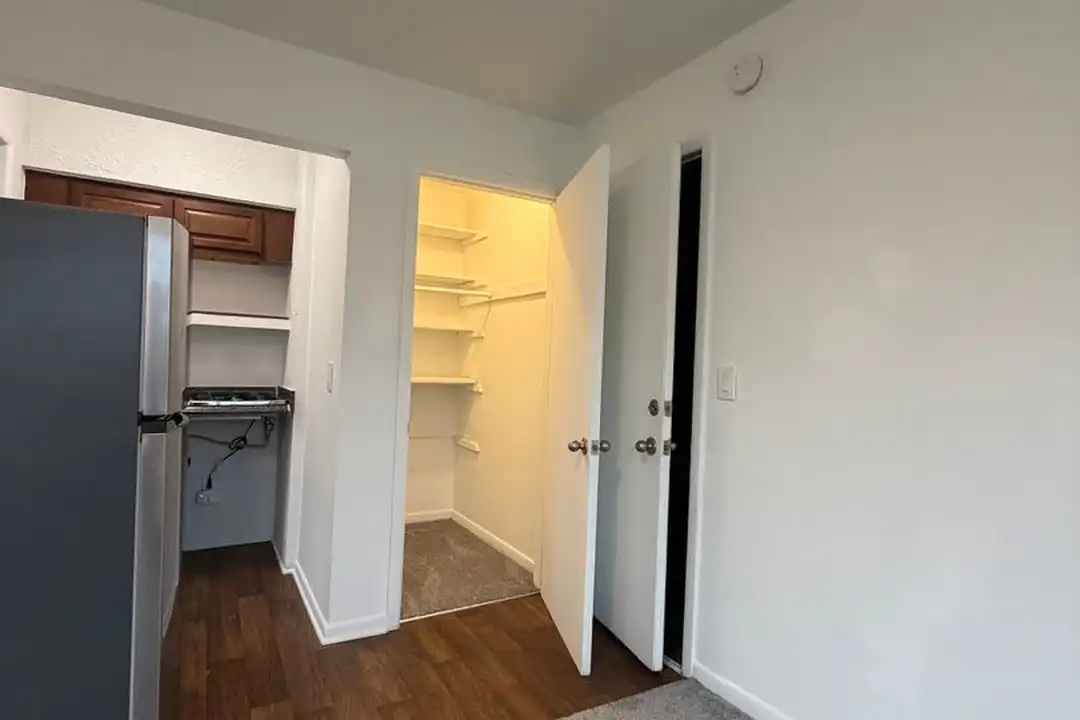 22715 Martin Rd unit C3 - View 2