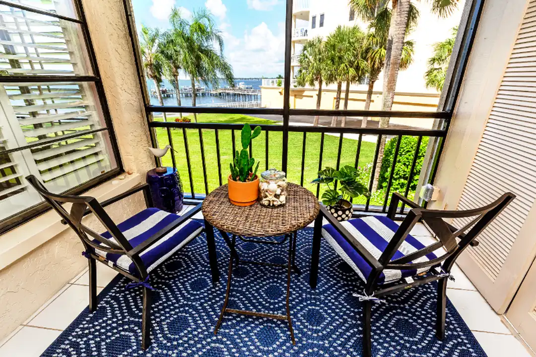 6051 Sun Blvd unit 215 - View 2