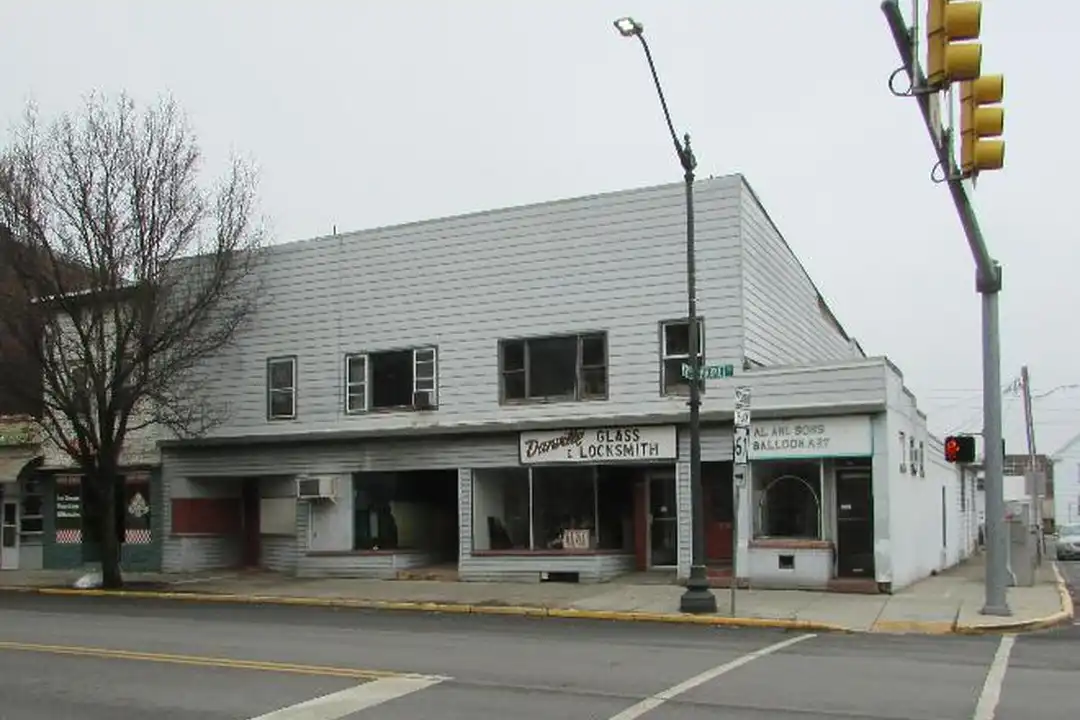 452 Market St – photo 1 of 3